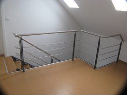 Innengelaender Edelstahl lackiert-052